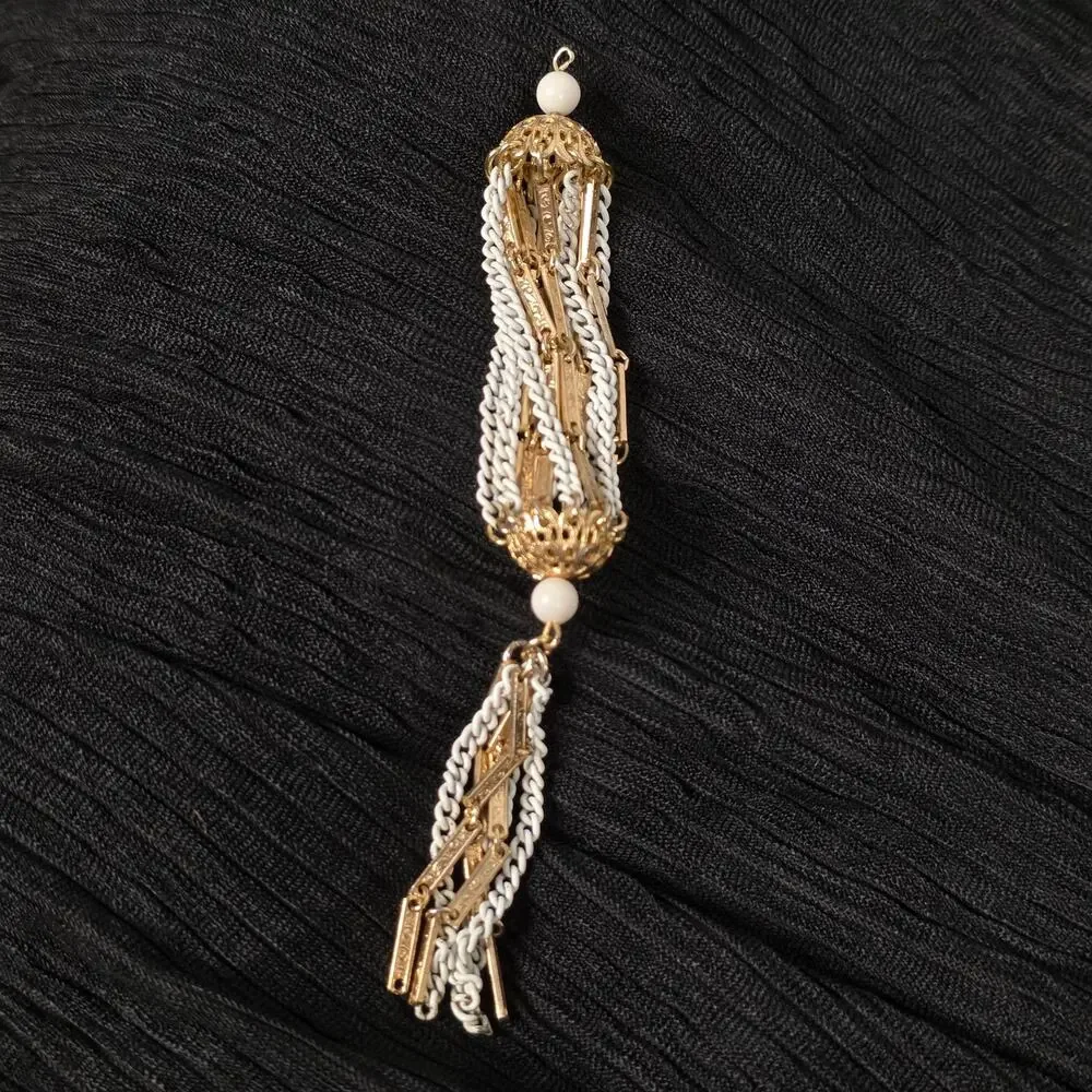 Vintage Mod White Enamel Gold Tone Tassel Pendant Necklace Statement Boho